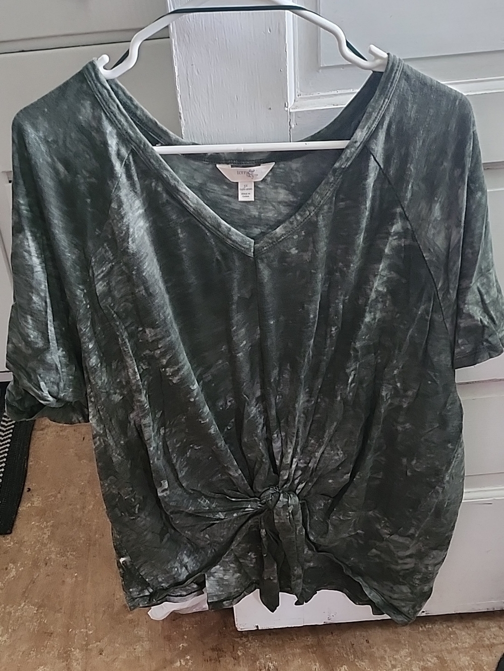 Terra Sky Green Marble Tie-Front V-Neck Top 3X